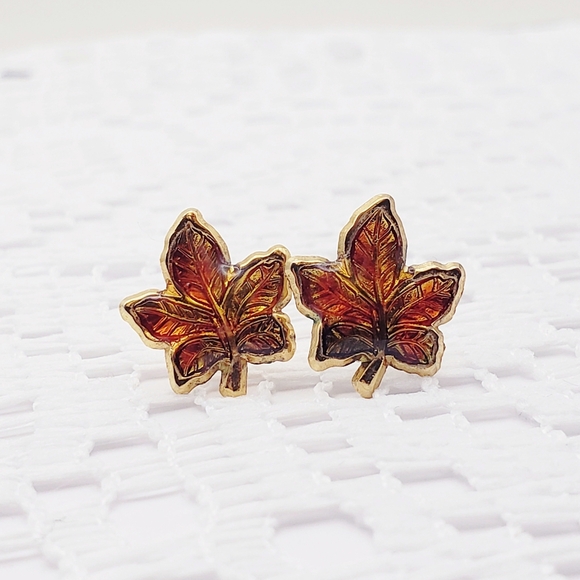 autumn earrings Jewelry - Beautiful Dainty Autumn Leaf Post Earrings